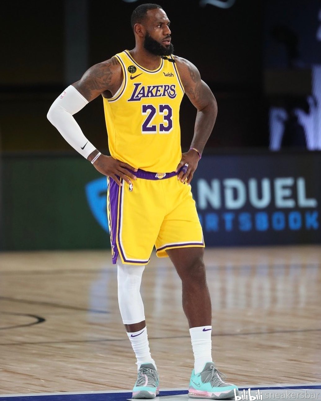 表现依旧稳 表现依旧稳